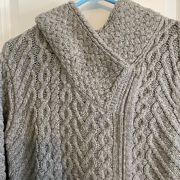 Aran Mor Made in Ireland Merino Wool Cable Knit Hooded Long Cardigan - Picture 6 of 14